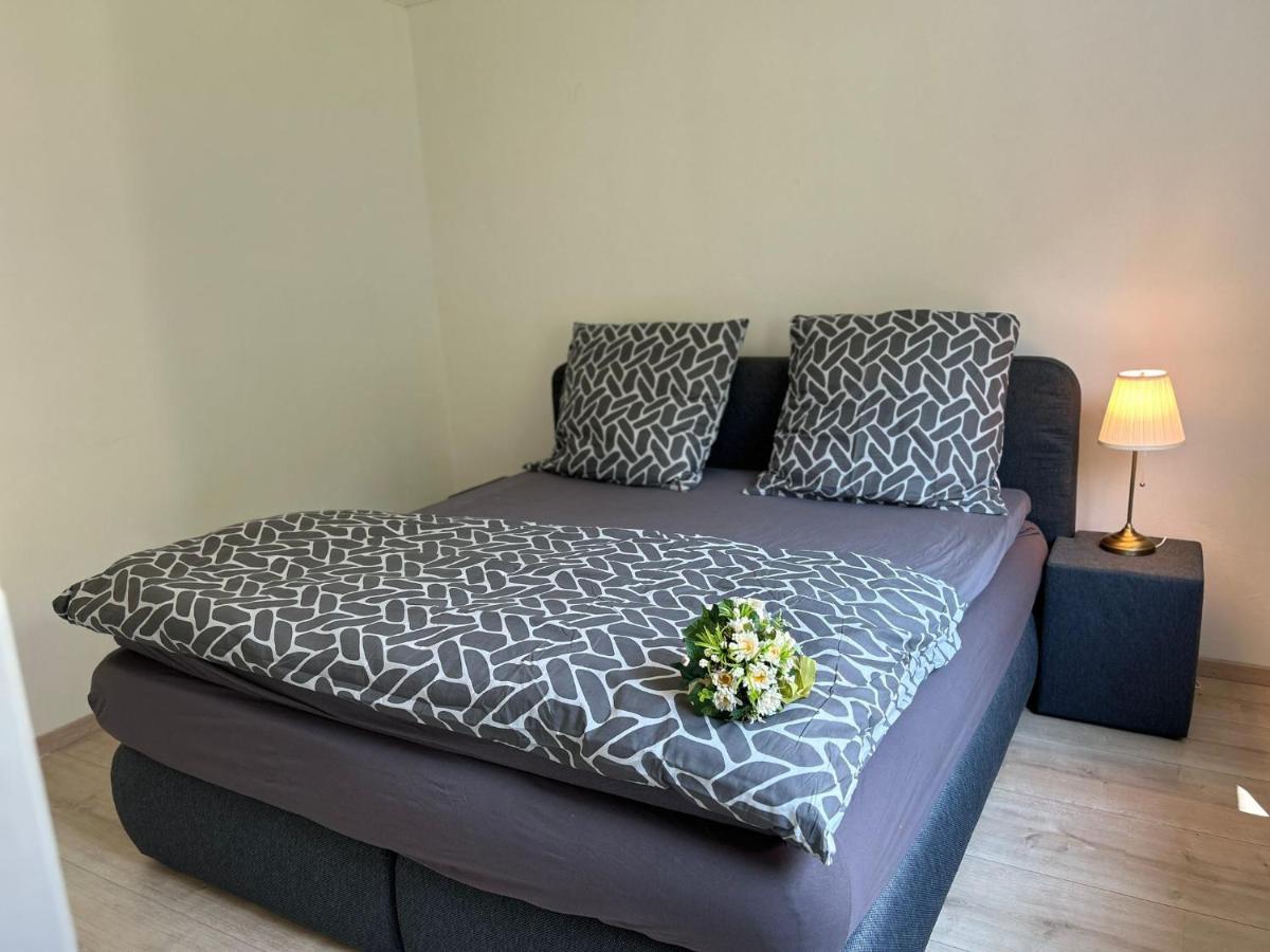 Gemuetliches Familienhaus - Fuehlt Euch Wohl Apartment Олденбург Екстериор снимка